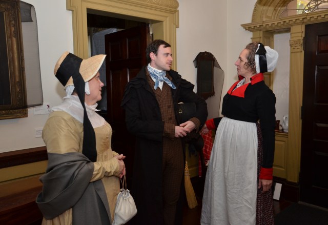 costumed interpreters 